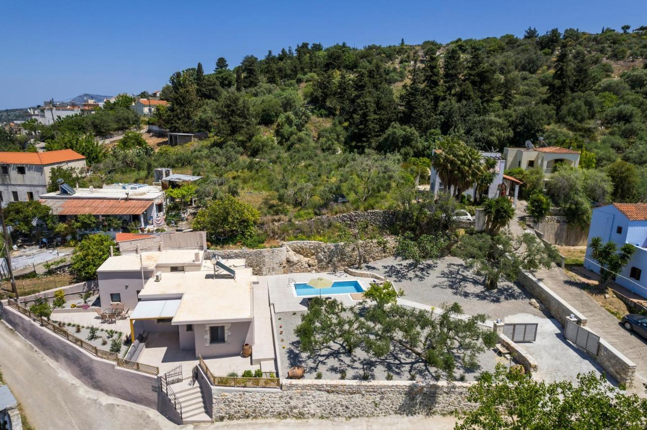 Villa Eva Provarma Luaran gambar